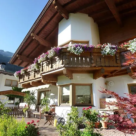 Haus Bellis Apartment Neustift im Stubaital